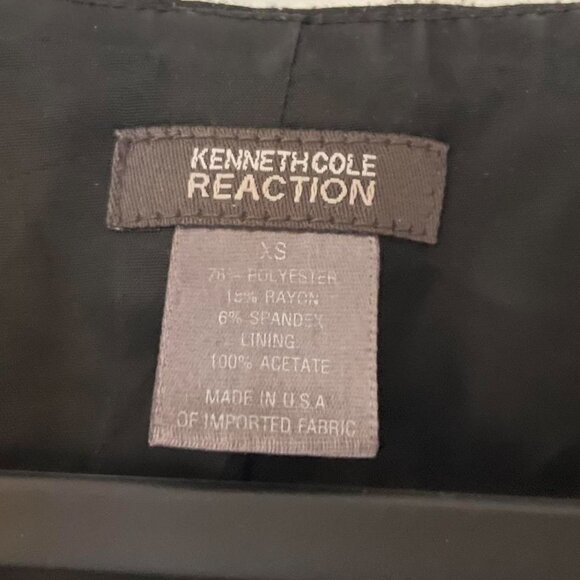 Kenneth Cole Women's Luxe Twill Vest - Picture 3 of 3